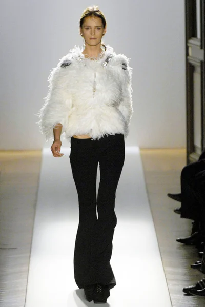 Look 24